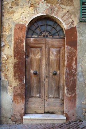 старинная дверь