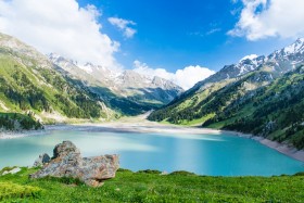 большое алматинское озеро